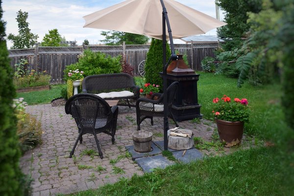 Quels sont les avantages de l'achat d'un parasol français pour votre espace extérieur ?